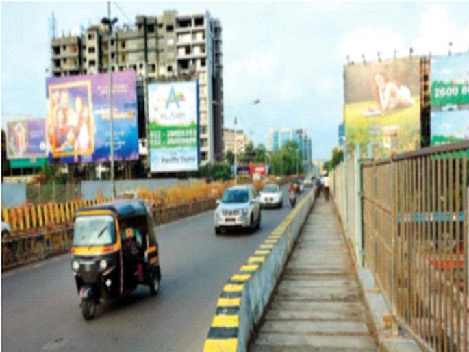 41 crores will be spent by the municipality on the repair of 50 bridges in the suburbs | डुगडुगणाऱ्या पुलांची डागडुजी; उपनगरांतील ५० पुलांच्या दुरुस्तीवर पालिका करणार ४१ कोटी खर्च 41 crores will be spent by the municipality on the repair of 50 bridges in the suburbs | डुगडुगणाऱ्या पुलांची डागडुजी; उपनगरांतील ५० पुलांच्या दुरुस्तीवर पालिका करणार ४१ कोटी खर्च