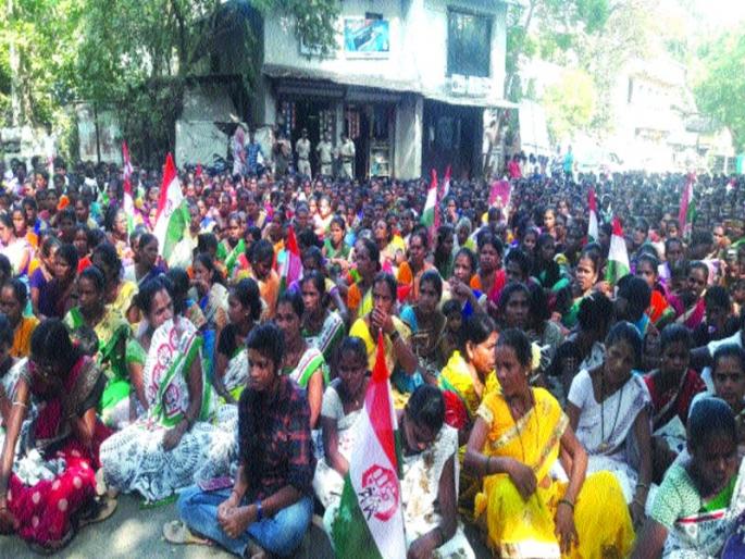 Front of the Working Group on Dahanu Tehsil | डहाणू तहसीलवर श्रमजीवी संघटनेचा मोर्चा Front of the Working Group on Dahanu Tehsil | डहाणू तहसीलवर श्रमजीवी संघटनेचा मोर्चा