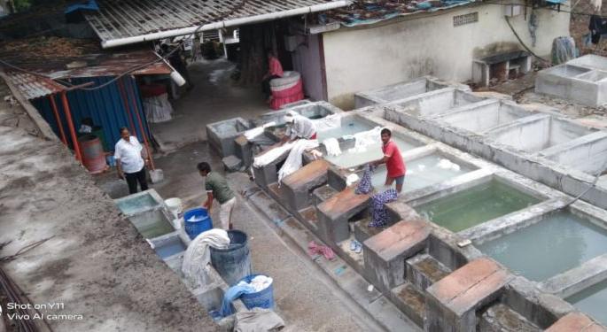 Waiting for the Parit community to release the eclipse on business | परीट समाजाला व्यवसायावरील ग्रहण सुटण्याची प्रतीक्षा Waiting for the Parit community to release the eclipse on business | परीट समाजाला व्यवसायावरील ग्रहण सुटण्याची प्रतीक्षा