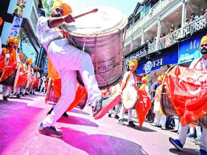  Circle management: night droplet, dawn in the morning | मंडळांचे व्यवस्थापन : रात्री ढोल-ताशे, सकाळी डीजे