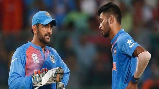 Prior to the match Dhoni-Pandya had a 100 meter race, see who won the video? | मॅचच्या आधी धोनी-पांड्यामध्ये झाली 100 मीटरची रेस, पाहा व्हिडीओ कोण जिंकलं?