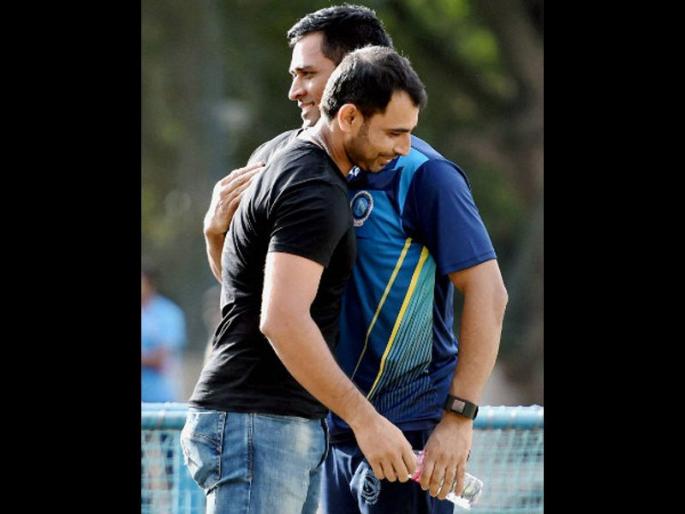 Dhoni gave important advice to Mohammed Shami | धोनीने दिला मोहम्मद शामीला महत्वाचा सल्ला