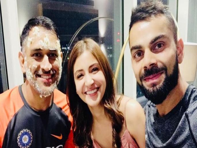 Happy Birthday MS Dhoni: Something that Dhoni did after leaving the face ... | Happy Birthday MS Dhoni:  चेह-यावर केक लावल्यानंतर धोनीने केले असे काही...