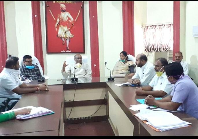 Union Minister of State for Sanjay Dhotre reviews municipal corporation Akola | केंद्रीय राज्यमंत्री संजय धोत्रे यांनी महापालिकेचा घेतला आढावा