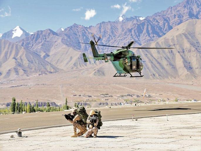 Pahalgam Terror Attack: 'Dhruv' will now land directly in Kashmir to catch terrorists; Defense Ministry gives permission | दहशतवाद्यांना टिपण्यासाठी आता ‘ध्रुव’ उतरणार थेट काश्मिरात; संरक्षण खात्याची परवानगी Pahalgam Terror Attack: 'Dhruv' will now land directly in Kashmir to catch terrorists; Defense Ministry gives permission | दहशतवाद्यांना टिपण्यासाठी आता ‘ध्रुव’ उतरणार थेट काश्मिरात; संरक्षण खात्याची परवानगी