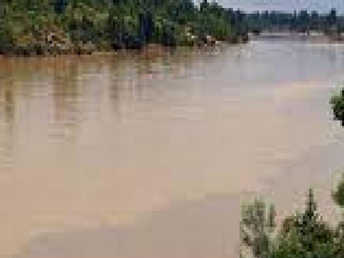 Dudhganga Bachao Kriti Samiti staged a one day agitation against the water scheme given to Ichalkaranji | इचलकरंजीला एक थेंबही पाणी देणार नाही, दूधगंगा नदीकाठच्या शेतकऱ्यांचा निर्धार Dudhganga Bachao Kriti Samiti staged a one day agitation against the water scheme given to Ichalkaranji | इचलकरंजीला एक थेंबही पाणी देणार नाही, दूधगंगा नदीकाठच्या शेतकऱ्यांचा निर्धार