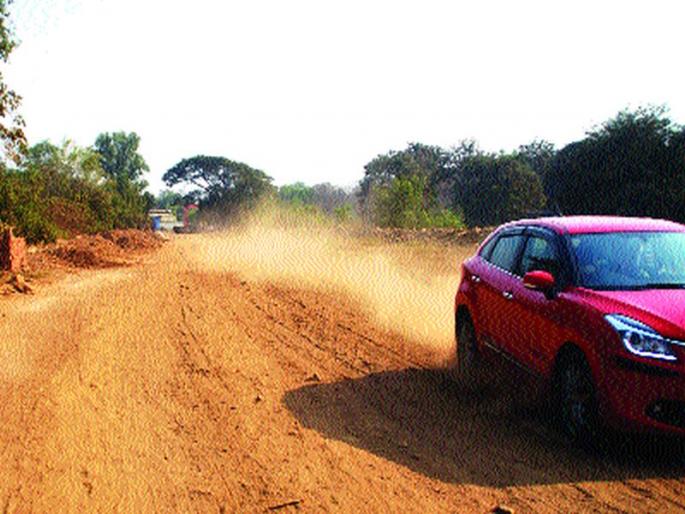 Dully empire on the streets of Ambernath | अंबरनाथमधील रस्त्यावर धुळीचे साम्राज्य Dully empire on the streets of Ambernath | अंबरनाथमधील रस्त्यावर धुळीचे साम्राज्य