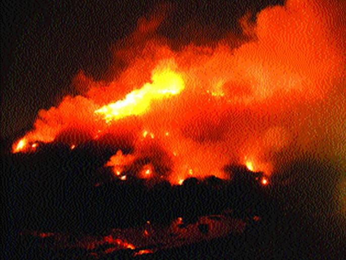 Smoke, four times the dust criteria | धूर, धुलीकण निकषांपेक्षा चौपट Smoke, four times the dust criteria | धूर, धुलीकण निकषांपेक्षा चौपट