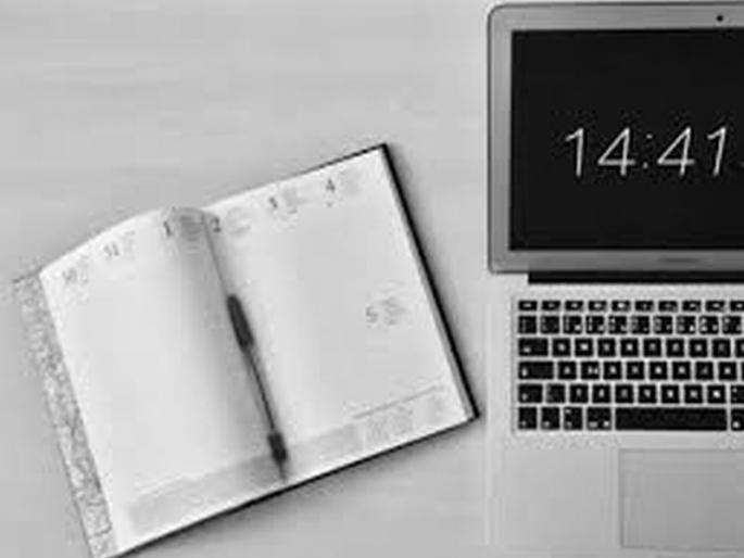  Smart phones have marketed diaries, calendars, demand decreases: mobilization of day-to-day planning on mobile | स्मार्ट फोनने डायऱ्या, कॅलेंडरची बाजारपेठ केली काबीज, मागणी घटली : दैनंदिन कामाचे नियोजन मोबाइलवरच करण्याकडे कल वाढला