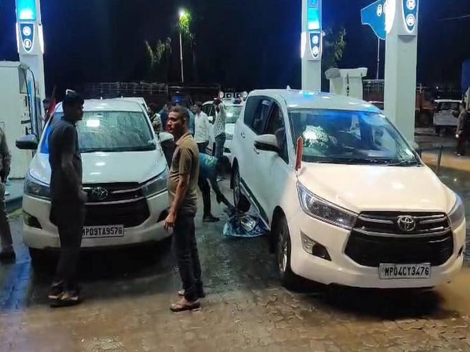 Ordered 19 Innovas for the MP Chief Minister's Mohan Yadav's convoy, went to fill up with diesel and returned full of water... | मुख्यमंत्र्यांच्या ताफ्यासाठी १९ इनोव्हा मागवल्या, डिझेल भरायला गेल्या आणि पाणी भरून आल्या...