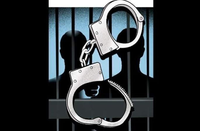 Lockdown effect; instead of police custody police send criminals to jail | लॉकडाऊन इफेक्ट; पोलिसांकडून आरोपींना पोलीस कोठडीऐवजी कारागृहात पाठवण्यावर भर Lockdown effect; instead of police custody police send criminals to jail | लॉकडाऊन इफेक्ट; पोलिसांकडून आरोपींना पोलीस कोठडीऐवजी कारागृहात पाठवण्यावर भर