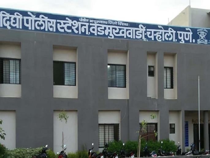 'Here's the trailer now, will show the full picture later'; A young man was brutally beaten in Dighi due to previous enmity | ‘आता ट्रेलर आहे, नंतर पूर्ण पिक्चर दाखवेन’; दिघीमध्ये पूर्ववैमनस्यातून तरुणाला बेदम मारहाण 'Here's the trailer now, will show the full picture later'; A young man was brutally beaten in Dighi due to previous enmity | ‘आता ट्रेलर आहे, नंतर पूर्ण पिक्चर दाखवेन’; दिघीमध्ये पूर्ववैमनस्यातून तरुणाला बेदम मारहाण