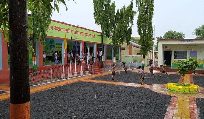 Digital school made study easy | डिजिटल पद्धतीने अध्ययन झाले सुकर