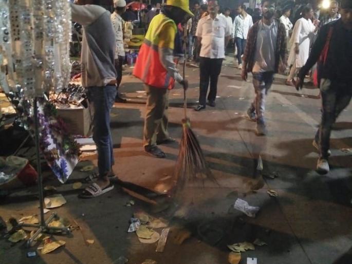 450 tonnes of waste collected from the Dikshabhoomi vicinity | दीक्षाभूमी परिसरातून ४५० टन कचरा संकलित 450 tonnes of waste collected from the Dikshabhoomi vicinity | दीक्षाभूमी परिसरातून ४५० टन कचरा संकलित