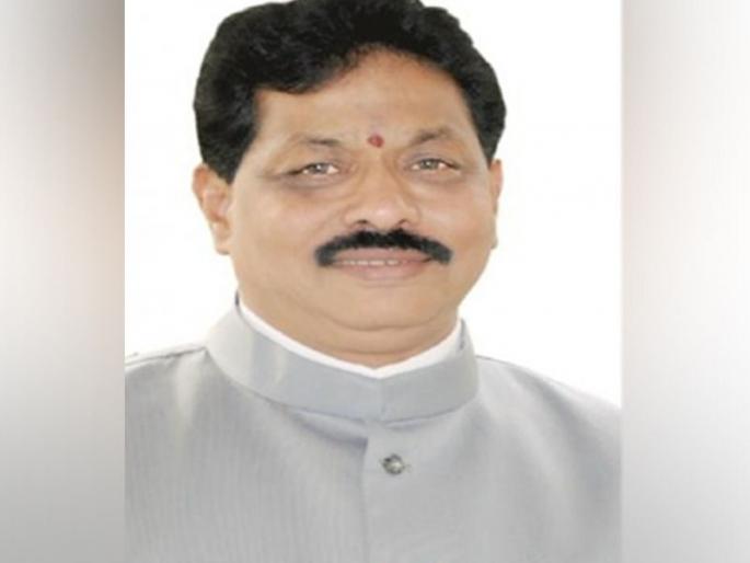 Lok Sabha Election 2019: Gandhi will give a different opinion if he rejects his candidature; Jain Community Warnings | Lok Sabha Election 2019: गांधींना उमेदवारी नाकारल्यास वेगळा विचार करणार; जैन समाजाचा इशारा Lok Sabha Election 2019: Gandhi will give a different opinion if he rejects his candidature; Jain Community Warnings | Lok Sabha Election 2019: गांधींना उमेदवारी नाकारल्यास वेगळा विचार करणार; जैन समाजाचा इशारा