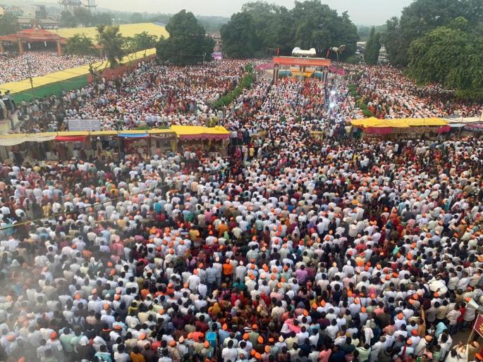Devotees around the world pays homage to Rashtrasant Tukdoji Maharaj in Mozri Ashram | ५५ वा पुण्यतिथी महोत्सव; राष्ट्रसंतांना लाखो गुरुदेवभक्तांकडून मौन श्रद्धांजली Devotees around the world pays homage to Rashtrasant Tukdoji Maharaj in Mozri Ashram | ५५ वा पुण्यतिथी महोत्सव; राष्ट्रसंतांना लाखो गुरुदेवभक्तांकडून मौन श्रद्धांजली