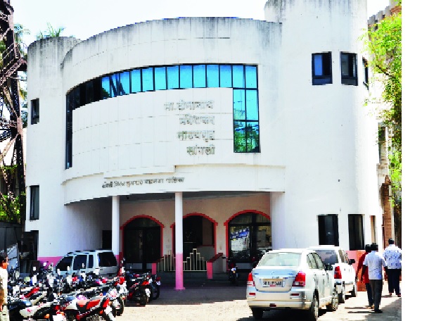 Dangerous danger hour - cultural | नाट्यपंढरीतील धोक्याची घंटा-- सांस्कृतिक Dangerous danger hour - cultural | नाट्यपंढरीतील धोक्याची घंटा-- सांस्कृतिक