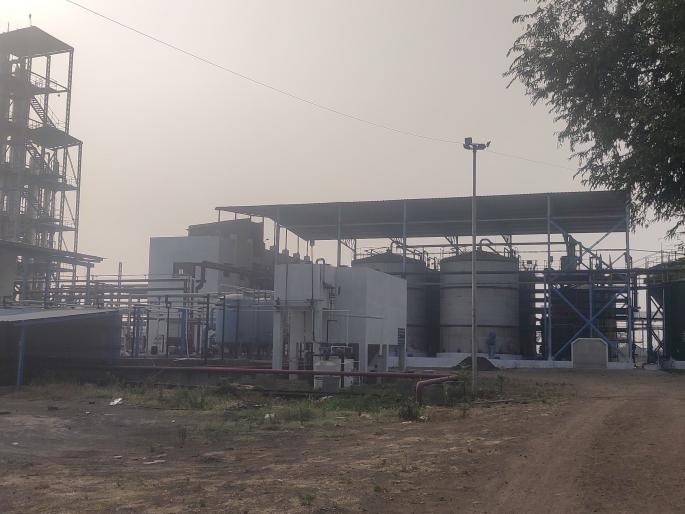 Ethanol production from sludge started, 59 thousand liters of ethanol production in two days | कादवाच्या इथेनॉल निर्मितीस प्रारंभ, दोन दिवसांत 59 हजार लिटर इथेनॉल निर्मिती Ethanol production from sludge started, 59 thousand liters of ethanol production in two days | कादवाच्या इथेनॉल निर्मितीस प्रारंभ, दोन दिवसांत 59 हजार लिटर इथेनॉल निर्मिती