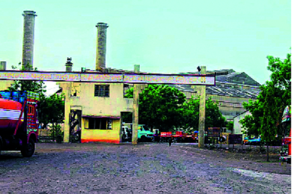 Tasgaon factory day dream of our dream! Sunday --- Jagar | तासगाव कारखाना दिनकरआबांच्या स्वप्नाची परवड! रविवार --- जागर