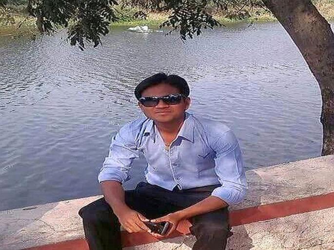 In Nashik, the young police officer took the blame | नाशिकमध्ये तरुण पोलीस कर्मचाऱ्याने घेतला गळफास In Nashik, the young police officer took the blame | नाशिकमध्ये तरुण पोलीस कर्मचाऱ्याने घेतला गळफास