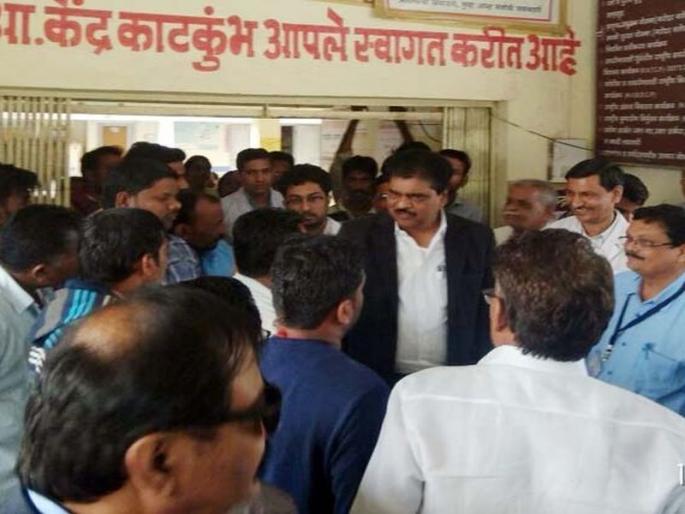  Reduce incidence of child mortality in six months, otherwise go for action, Deepak Sawant orders | मेळघाटातील बालमृत्यूचं प्रमाण सहा महिन्यांत कमी करा, नाहीतर कारवाईला सामोरं जा; दीपक सावंत यांचे आदेश