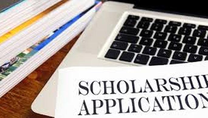 Disabled student deprived from scholarship | दिव्यांग विद्यार्थी शिष्यवृत्तीपासून वंचित Disabled student deprived from scholarship | दिव्यांग विद्यार्थी शिष्यवृत्तीपासून वंचित