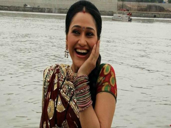 It will take more two months to return dayaben aka disha vakani in Taarak Mehta Ka Ooltah Chashmah | तारक मेहता का उल्टा चष्मा या मालिकेतील दयाबेनच्या कमबॅकला लागणार इतका अवधी It will take more two months to return dayaben aka disha vakani in Taarak Mehta Ka Ooltah Chashmah | तारक मेहता का उल्टा चष्मा या मालिकेतील दयाबेनच्या कमबॅकला लागणार इतका अवधी