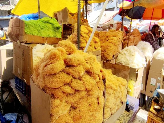 vigilance of shave manufacturer owners has finally caught the black market | शेव उत्पादक मालकांच्या सतर्कतेने अखेर काळाबाजाराला चाप; मात्र दुधाचे भाव गगनाला vigilance of shave manufacturer owners has finally caught the black market | शेव उत्पादक मालकांच्या सतर्कतेने अखेर काळाबाजाराला चाप; मात्र दुधाचे भाव गगनाला