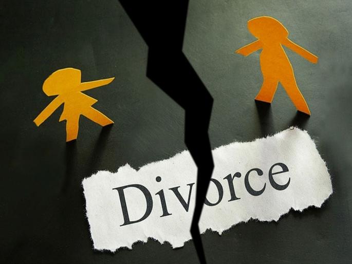 Secretly made phone recordings can be considered legal evidence in divorce cases | गुप्तपणे केलेले फोन रेकॉर्डिंग घटस्फोटाच्या खटल्यात कायदेशीर पुरावा मानता येईल