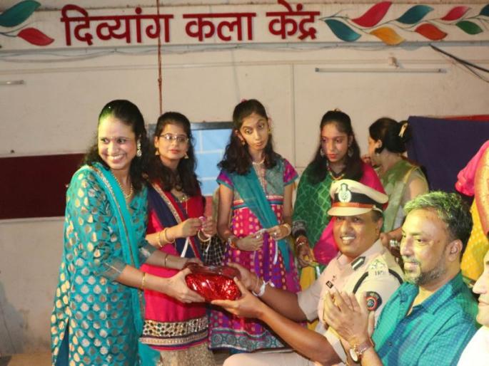 "Divyang Bandhan" program ends in acting in Thane | ठाण्यातील अभिनय कट्ट्यावर “दिव्यांग बंधन” कार्यक्रम संपंन्न "Divyang Bandhan" program ends in acting in Thane | ठाण्यातील अभिनय कट्ट्यावर “दिव्यांग बंधन” कार्यक्रम संपंन्न