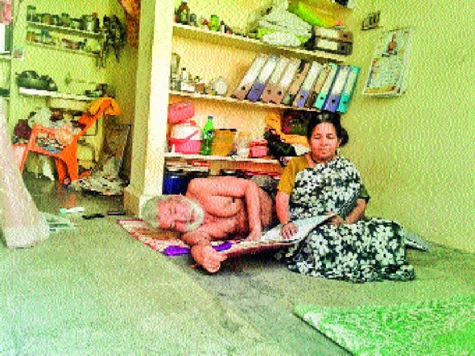 pune News | रेशीमगाठींसाठी दिव्यांगाची सेवा, वयाच्या सत्तरीतही सुरू आहे ध्यासपूर्ण कार्य pune News | रेशीमगाठींसाठी दिव्यांगाची सेवा, वयाच्या सत्तरीतही सुरू आहे ध्यासपूर्ण कार्य