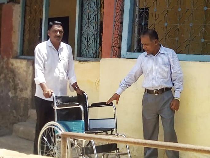 Special transport arrangements at the centers of Divyan voters | दिव्यांग मतदारांसाठी केंद्रांवर विशेष वाहतूक व्यवस्था Special transport arrangements at the centers of Divyan voters | दिव्यांग मतदारांसाठी केंद्रांवर विशेष वाहतूक व्यवस्था