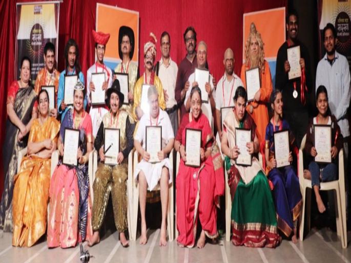 Special children's specials: 'The King Joe Ray ...' by the special children presented by Swapnavat Natya Vishnu. | विशेष मुलांची विशेष धम्माल : विशेष मुलांनी सादर केला स्वप्नवत नाट्याविष्कार 'राजा जो जो रे ... '* Special children's specials: 'The King Joe Ray ...' by the special children presented by Swapnavat Natya Vishnu. | विशेष मुलांची विशेष धम्माल : विशेष मुलांनी सादर केला स्वप्नवत नाट्याविष्कार 'राजा जो जो रे ... '*