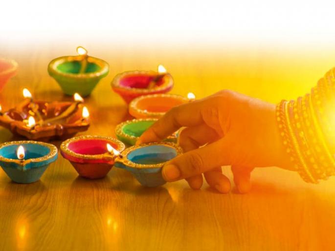  Keeping the lights in the courtyard in the Diwali, I do not want to bribe myself, tell you to bribe | सुखी रहा..या दिवाळीत अंगणात दिवे लावताना, सांगू ना स्वत:लाच की, पुरे मनात नकारघंटा वाजवणं