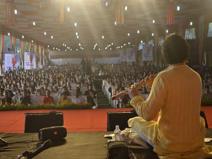 Due to the code of conduct of the election, the tone of the Diwali morning was spoiled | निवडणुकीच्या आचारसंहितेमुळे बिघडले दिवाळी पहाटचे सूर Due to the code of conduct of the election, the tone of the Diwali morning was spoiled | निवडणुकीच्या आचारसंहितेमुळे बिघडले दिवाळी पहाटचे सूर