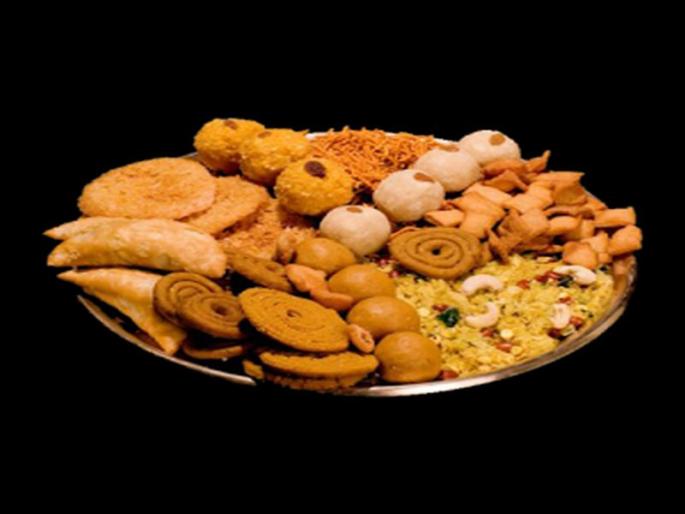 Doli ration on sugar, late to get sugar | दिवाळीत रेशनवरील डाळ , साखर मिळण्यास उशीर Doli ration on sugar, late to get sugar | दिवाळीत रेशनवरील डाळ , साखर मिळण्यास उशीर