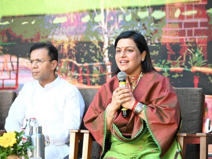 goal to empower farmers and artisans said bjp mla divya rane | शेतकरी, कारागिरांना सक्षम बनविण्याचे ध्येय: आमदार दिव्या राणे goal to empower farmers and artisans said bjp mla divya rane | शेतकरी, कारागिरांना सक्षम बनविण्याचे ध्येय: आमदार दिव्या राणे