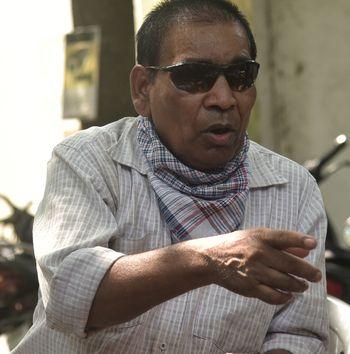 Fraud of millions of rupees for financially distressed Diyang | आर्थिक तंगीत असलेल्या दिव्यांगाची लाखो रुपयांनी फसवणूक Fraud of millions of rupees for financially distressed Diyang | आर्थिक तंगीत असलेल्या दिव्यांगाची लाखो रुपयांनी फसवणूक