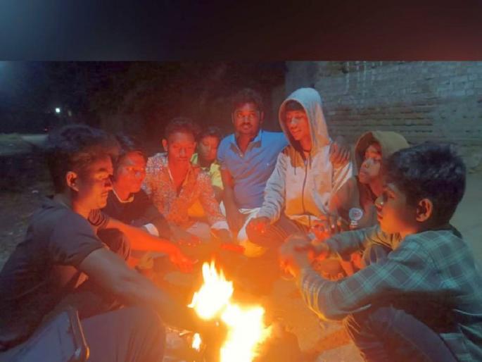 Have to wait for December, January for severe cold; Effect of wind direction change | ठिकठिकाणी पेटल्या शेकोट्या; डिसेंबर-जानेवारीत वाढणार थंडीचा आणखी कडाका Have to wait for December, January for severe cold; Effect of wind direction change | ठिकठिकाणी पेटल्या शेकोट्या; डिसेंबर-जानेवारीत वाढणार थंडीचा आणखी कडाका