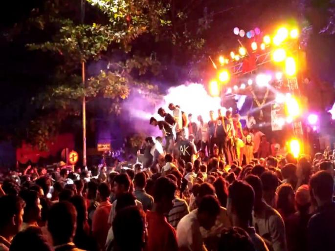 DJ Dolby sound system why banned maharashtra explain the role Court directs state government | डीजे, डॉल्बी साउंड सिस्टीमवर बंदी का?, भूमिका स्पष्ट करा; न्यायालयाचे राज्य सरकारला निर्देश DJ Dolby sound system why banned maharashtra explain the role Court directs state government | डीजे, डॉल्बी साउंड सिस्टीमवर बंदी का?, भूमिका स्पष्ट करा; न्यायालयाचे राज्य सरकारला निर्देश