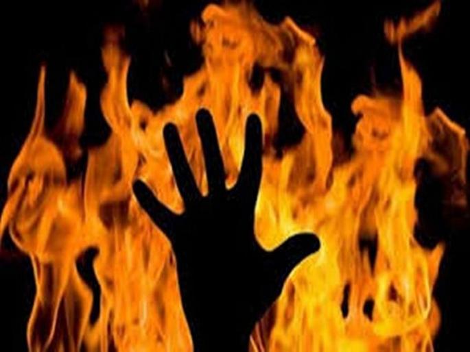 The flickering of 'their' mind with the burning fire; The feeling of being harassed by Haresh's wrong | जळीतकांडाने ‘त्यांच्या’ मनाचा उडतो थरकाप; हरेशच्या चुकीने उद्ध्वस्त झाल्याची भावना The flickering of 'their' mind with the burning fire; The feeling of being harassed by Haresh's wrong | जळीतकांडाने ‘त्यांच्या’ मनाचा उडतो थरकाप; हरेशच्या चुकीने उद्ध्वस्त झाल्याची भावना