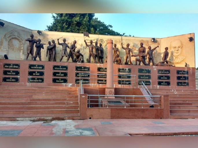 'They' are the first sacrifice in the movement to change the name of Marathwada University | मराठवाडा विद्यापीठ नामांतराच्या आंदोलनातील 'ते' पहिले बलिदान 'They' are the first sacrifice in the movement to change the name of Marathwada University | मराठवाडा विद्यापीठ नामांतराच्या आंदोलनातील 'ते' पहिले बलिदान