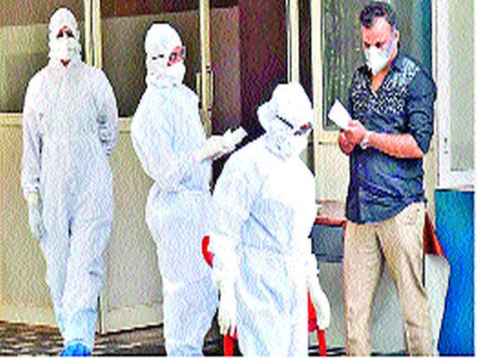 Five Star Hotels occupied for the treatment staff | उपचार करणाऱ्या कर्मचाऱ्यांसाठी ४ पंचतारांकित हॉटेल्स ताब्यात Five Star Hotels occupied for the treatment staff | उपचार करणाऱ्या कर्मचाऱ्यांसाठी ४ पंचतारांकित हॉटेल्स ताब्यात