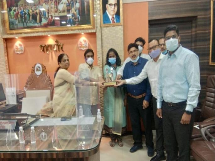 Healthcare Hero of India Award to Ulhasnagar Municipal Corporation for outstanding work during Kovid period | उल्हासनगर महापालिकेला कोविड काळात उत्कृष्ट काम केल्याबाबत हेल्थकेअर हिरो ऑफ इंडिया पुरस्कार Healthcare Hero of India Award to Ulhasnagar Municipal Corporation for outstanding work during Kovid period | उल्हासनगर महापालिकेला कोविड काळात उत्कृष्ट काम केल्याबाबत हेल्थकेअर हिरो ऑफ इंडिया पुरस्कार