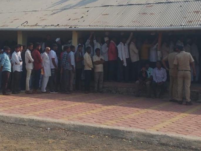 Election of 19 Gram Panchayats, polling at 75 percent; Counting today | एकेका मतासाठी संघर्ष, उशिरापर्यंत रांगा, ७५ टक्क्यांवर मतदान; आज मतमोजणी Election of 19 Gram Panchayats, polling at 75 percent; Counting today | एकेका मतासाठी संघर्ष, उशिरापर्यंत रांगा, ७५ टक्क्यांवर मतदान; आज मतमोजणी