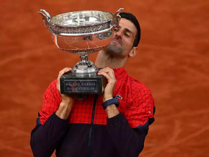 Novak Djokovic world-record 23rd Grand Slam Win by defeating Norway Casper Rudd | जोकोचे विश्वविक्रमी २३ वे ग्रँडस्लॅम, नॉर्वेच्या कॅस्पर रुडला सहज नमवले Novak Djokovic world-record 23rd Grand Slam Win by defeating Norway Casper Rudd | जोकोचे विश्वविक्रमी २३ वे ग्रँडस्लॅम, नॉर्वेच्या कॅस्पर रुडला सहज नमवले