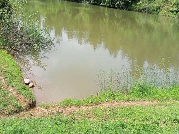 Mama Lake is in the grip of encroachment as Zilla Parishad has no money for measurement | जिल्हा परिषदेकडे मोजमापासाठी पैसे नसल्याने मामा तलाव अतिक्रमणाच्या विळख्यात Mama Lake is in the grip of encroachment as Zilla Parishad has no money for measurement | जिल्हा परिषदेकडे मोजमापासाठी पैसे नसल्याने मामा तलाव अतिक्रमणाच्या विळख्यात