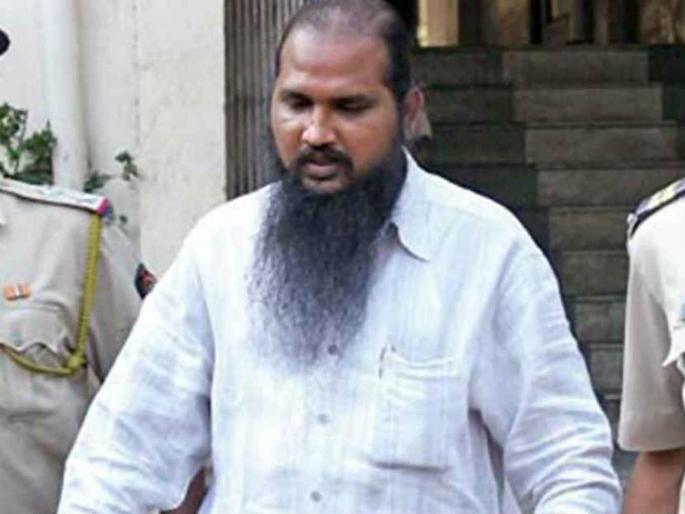 Brawl between two punk; Chhota Rajan's partner, D. Of Ravan kelly assault | दोन गुंडांमध्ये भांडण; छोटा राजनचा साथीदार डी. के. रावने केली मारहाण Brawl between two punk; Chhota Rajan's partner, D. Of Ravan kelly assault | दोन गुंडांमध्ये भांडण; छोटा राजनचा साथीदार डी. के. रावने केली मारहाण