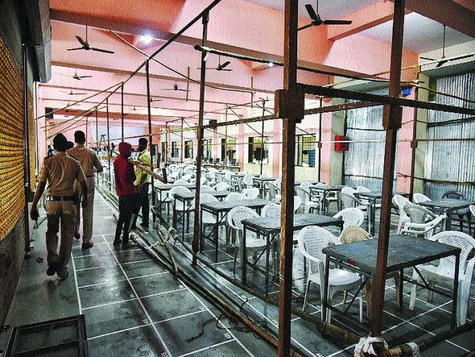 महाराष्ट्र निवडणूक २०१९: Election counting is complete | निवडणूक मतमोजणीची तयारी पूर्ण महाराष्ट्र निवडणूक २०१९: Election counting is complete | निवडणूक मतमोजणीची तयारी पूर्ण