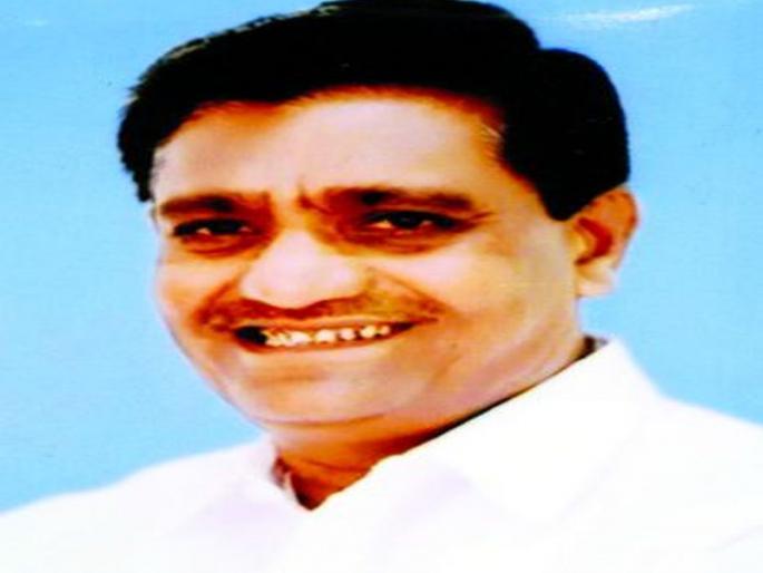 Vijay Dulichand Rathod has been elected as the subject committee chair of Yavatmal Zilla Parishad. | वनमंत्र्यांचे भाऊ यवतमाळ जिल्हा परिषदेचे सभापती; काँग्रेस व शिवसेनेला प्रत्येकी दोन सभापती Vijay Dulichand Rathod has been elected as the subject committee chair of Yavatmal Zilla Parishad. | वनमंत्र्यांचे भाऊ यवतमाळ जिल्हा परिषदेचे सभापती; काँग्रेस व शिवसेनेला प्रत्येकी दोन सभापती